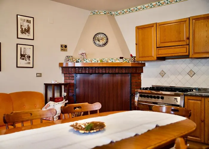 La Casa Di Cristina Bed and Breakfast Commino